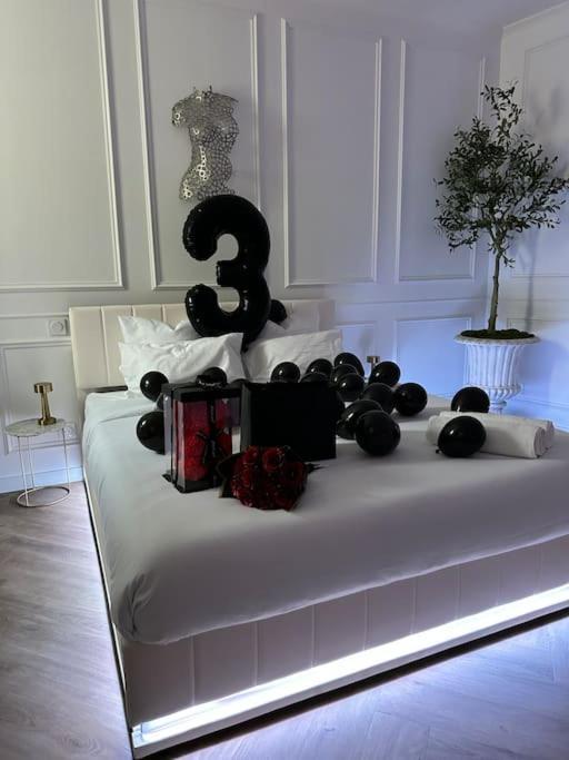 Les Chambres D Excellence Spa Sète Extérieur photo